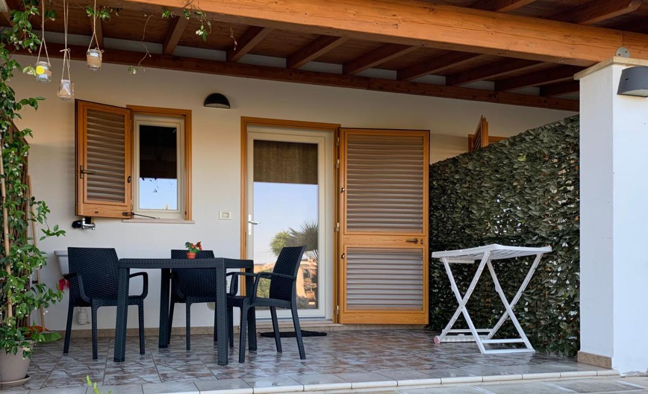 Masseria Capece Bed & Breakfast Uggiano La Chiesa Bagian luar foto