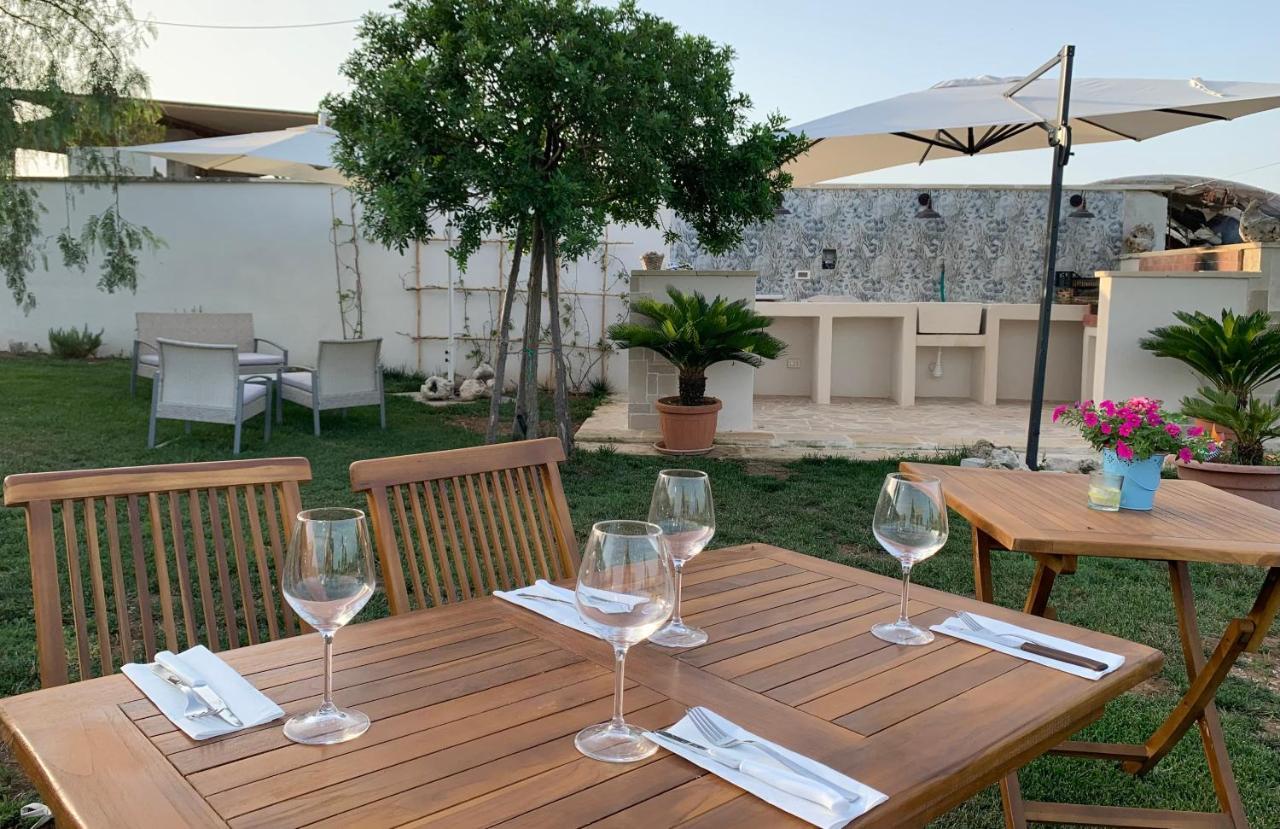 Masseria Capece Bed & Breakfast Uggiano La Chiesa Bagian luar foto